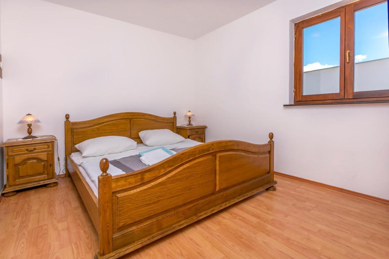 Apartments Ivat روغوزنيكا المظهر الخارجي الصورة