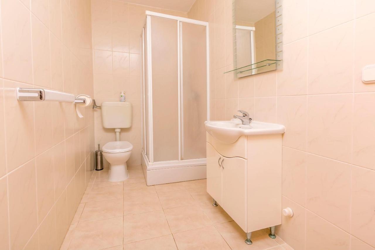 Apartments Ivat روغوزنيكا المظهر الخارجي الصورة